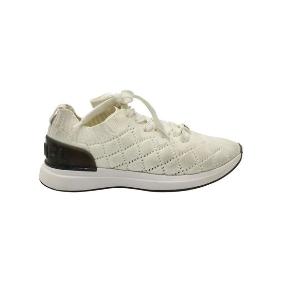 Chanel Quilted Low-Top Sneakers in White Wool - Picture 1 of 8